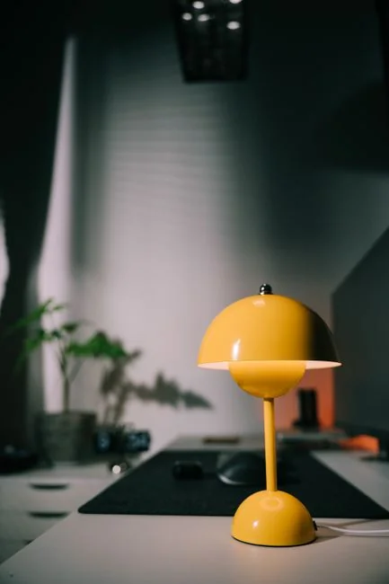 This photo is taken by Lubos Volkov for UX Store while giving a tips on how to become better designer.

After your reach certain skill level is it harder and harder to get any better … In order to progress you need to constantly push yourself to the limits and learn new things … Photo: https://www.instagram.com/lubosvolkov/ For: https://uxstore.com